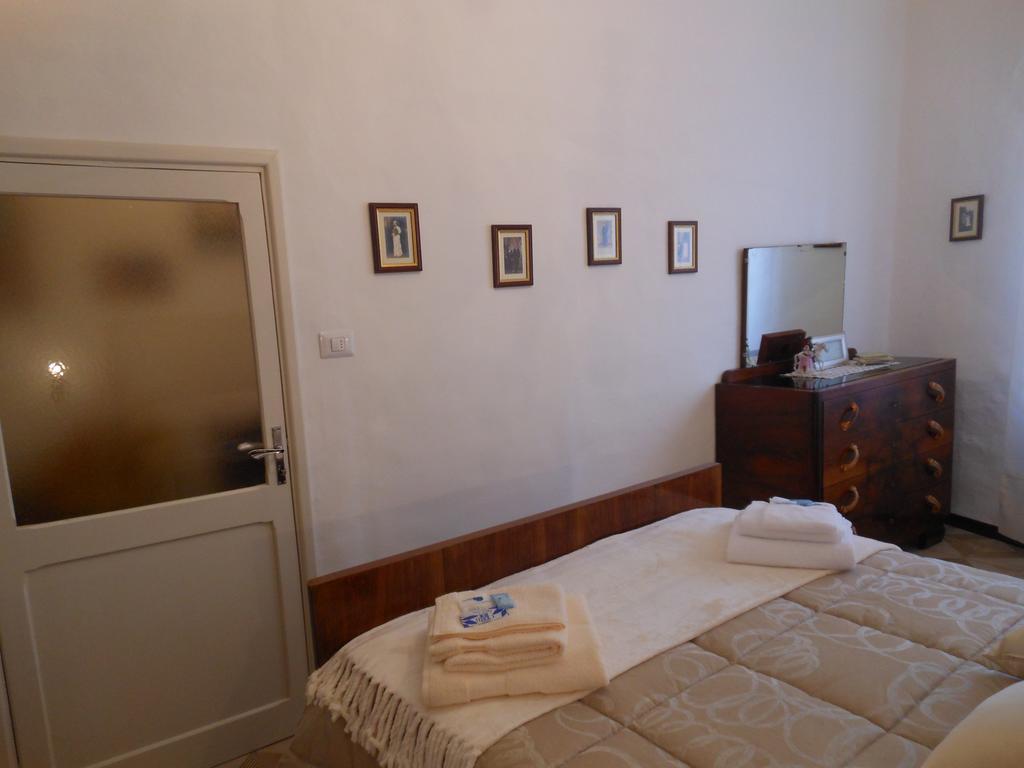 B&B Le Stanze Del Chiostro Serra de' Conti Phòng bức ảnh